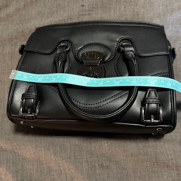 Steve Madden Handbags - Steve Madden Elegant Black Satchel